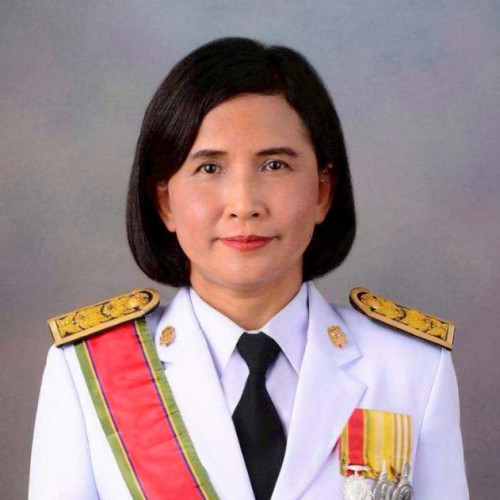 นางนางธรรมพร แข็งกสิการ